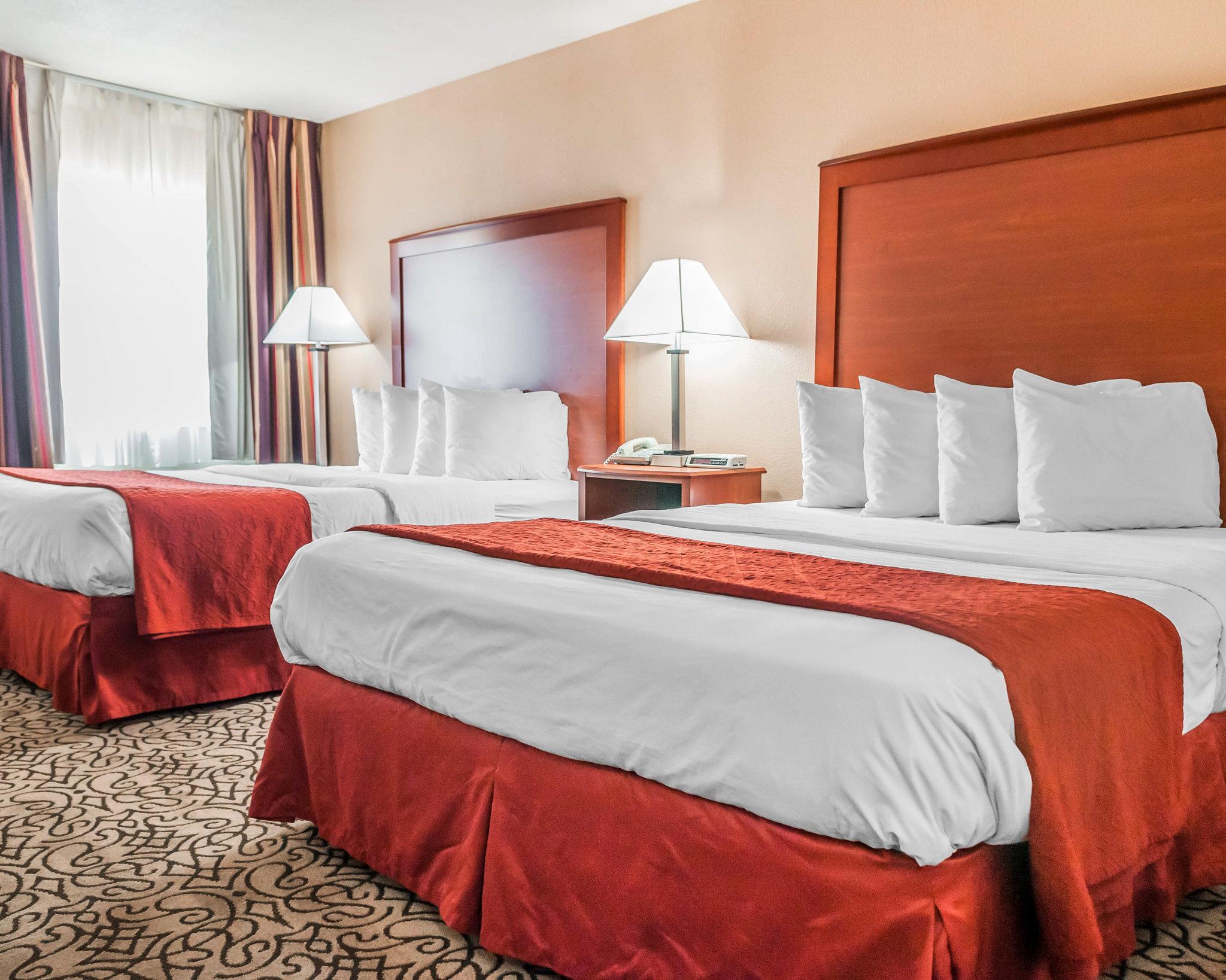 Comfort Inn & Suites פואבלו מראה חיצוני תמונה