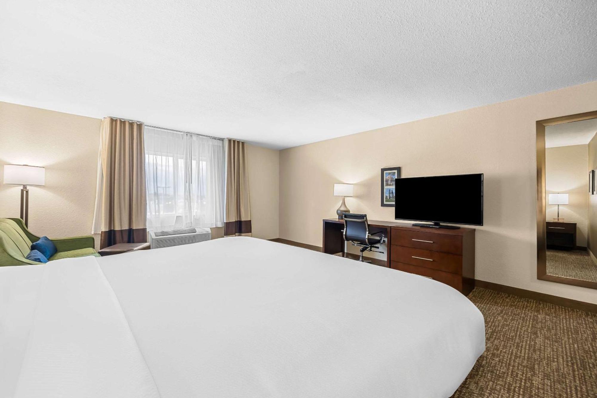 Comfort Inn & Suites פואבלו מראה חיצוני תמונה