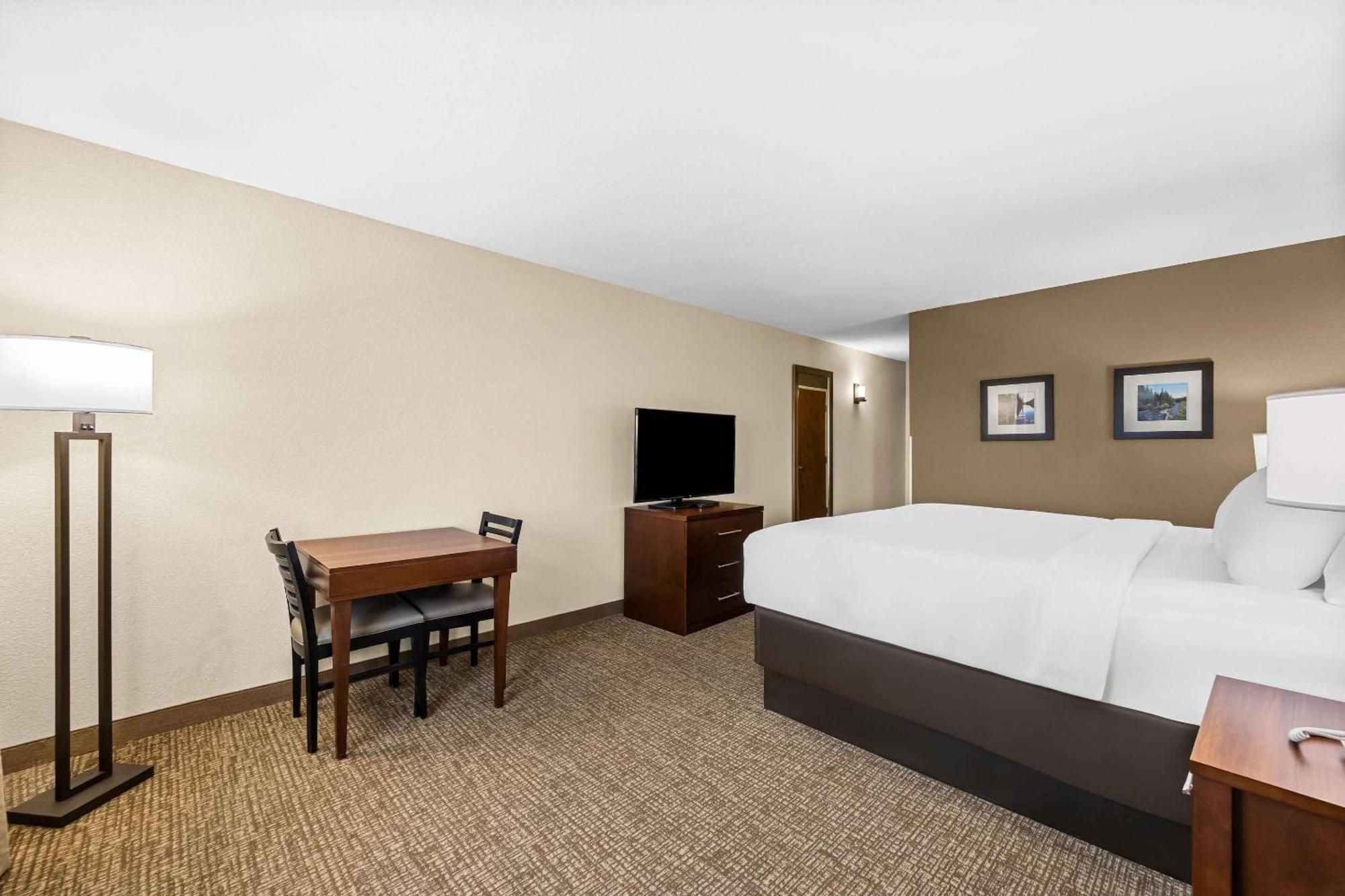 Comfort Inn & Suites פואבלו מראה חיצוני תמונה